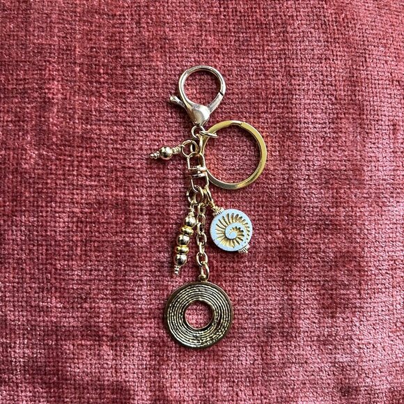 FLOATING RING PENDANT Bag Charm White, Gold Tone ⭕ - Picture 6 of 8